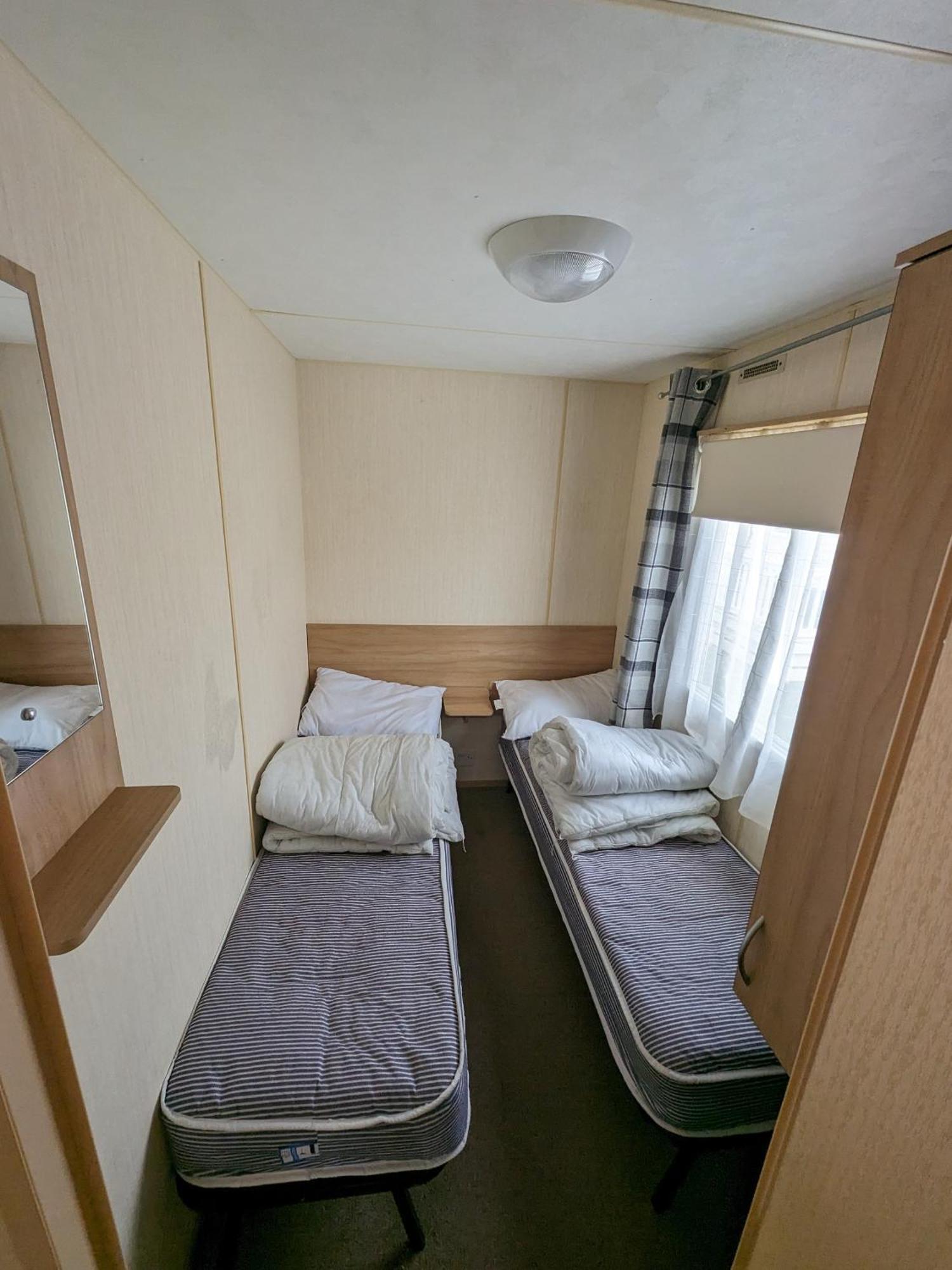 3 Bedroom Caravan, Sleeps 8 Lyons Lido Beach Prestatyn Eksteriør bilde