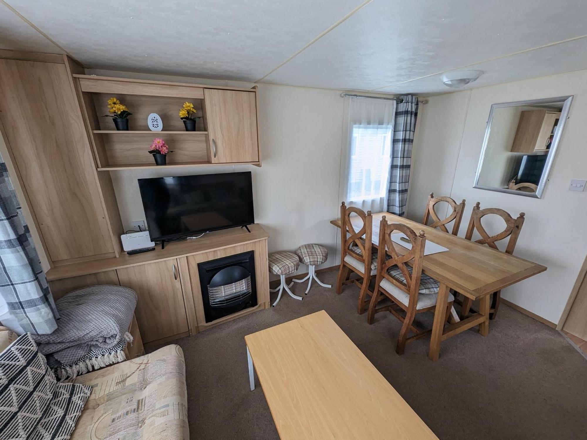 3 Bedroom Caravan, Sleeps 8 Lyons Lido Beach Prestatyn Eksteriør bilde